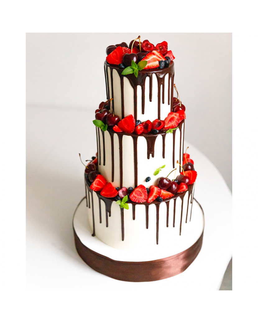 three-tier-wedding-cake-with-flowers-or-fruit-frutiko-cz